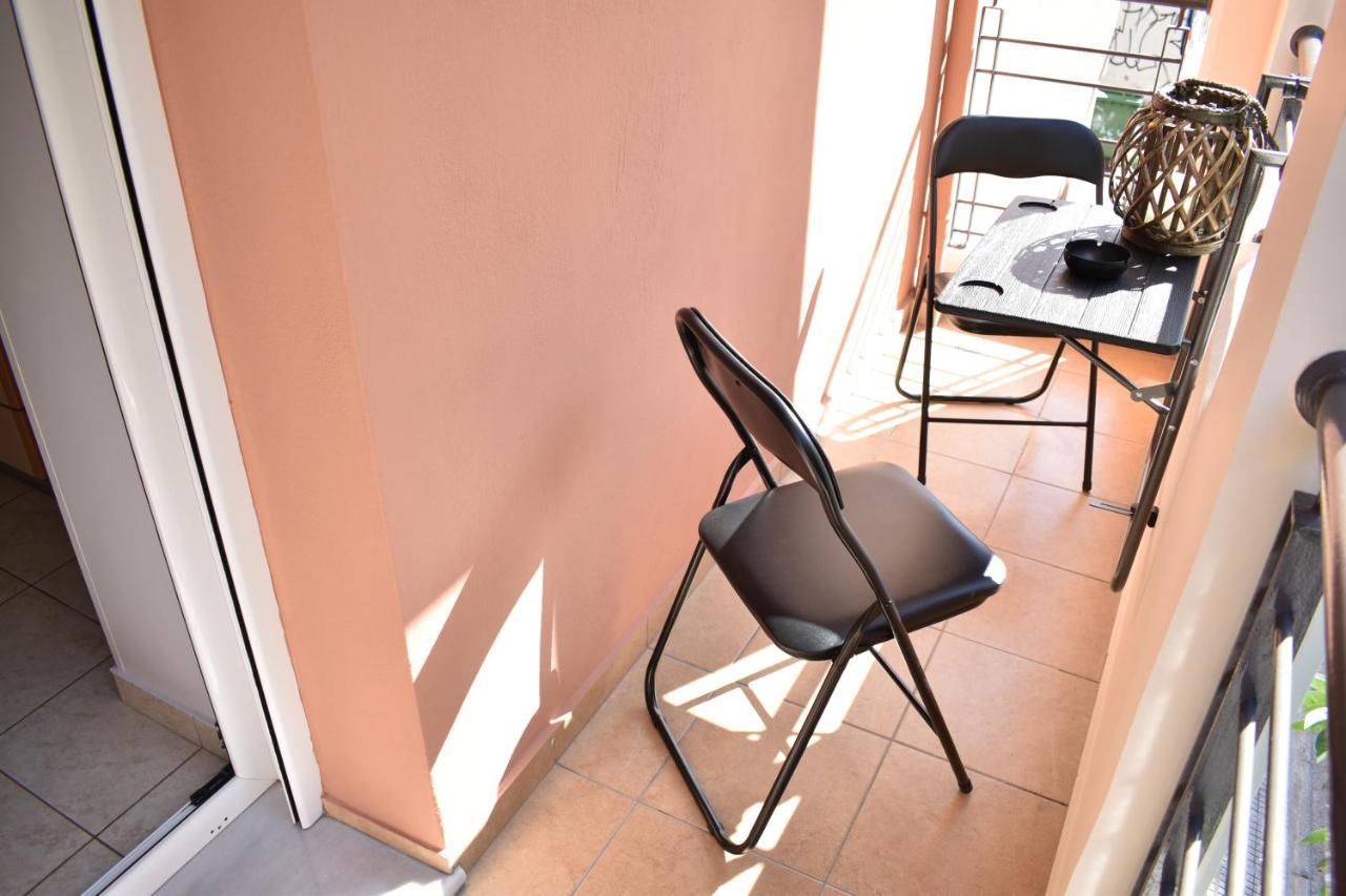 Little Emerald - Central Spot Apartments ヴォロス エクステリア 写真